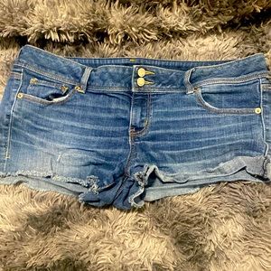 American Eagle Stretch Shorts! ✨